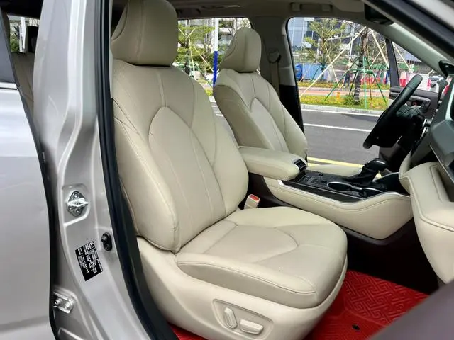 TOYOTA Highlander Dual-engine 2.5L four-wheel drive Extreme edition 7-seater