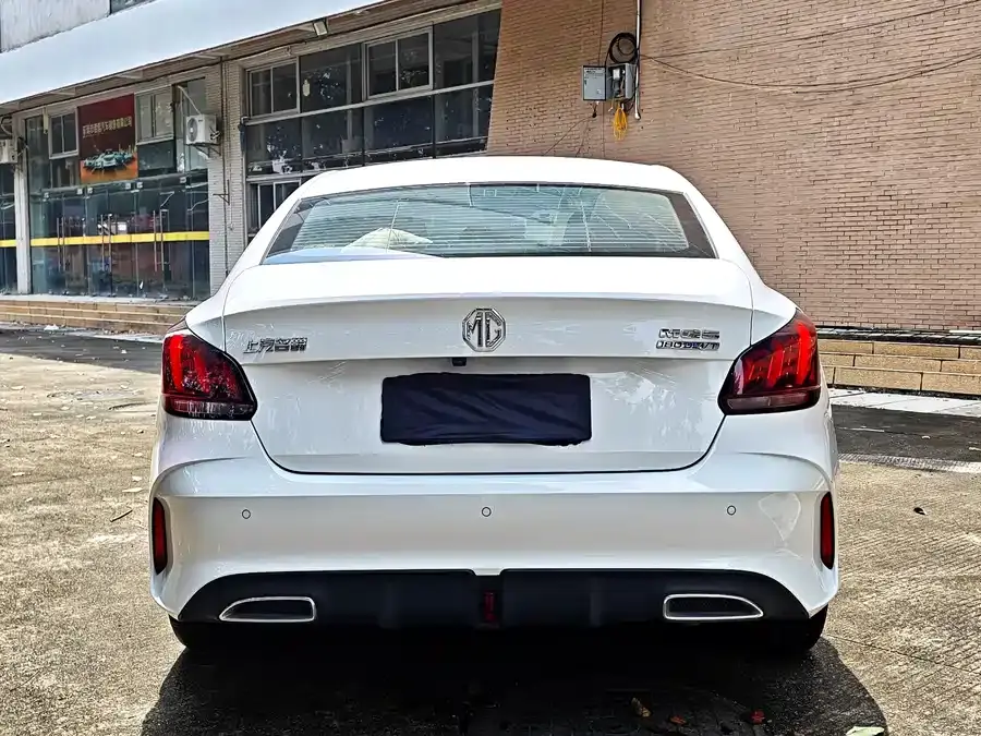 MG MG5 180DVVT CVT Youth Fashion Edition