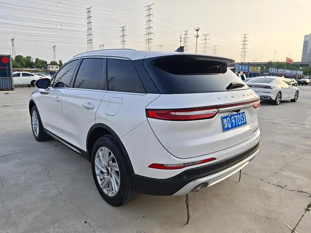 Lincoln Adventurer 2.0T two-wheel drive Zunyue Edition