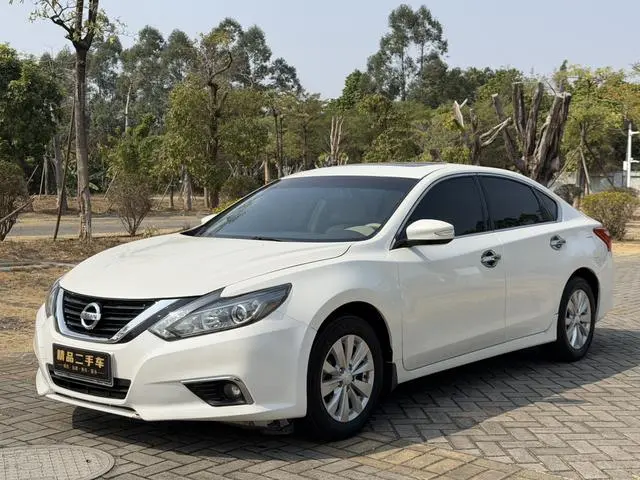Nissan Teana 2.0 L XL Smart Edition
