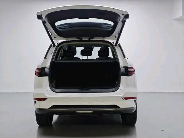 BYD Song Pro DM DM 1.5T four-wheel drive performance version flagship model