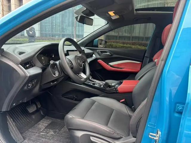 MG MG5 180DVVT CVT Youth Deluxe Edition
