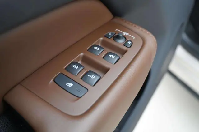 Volvo Volvo XC60 PHEV T8 four-wheel drive long battery life Zhiyuan Deluxe Edition