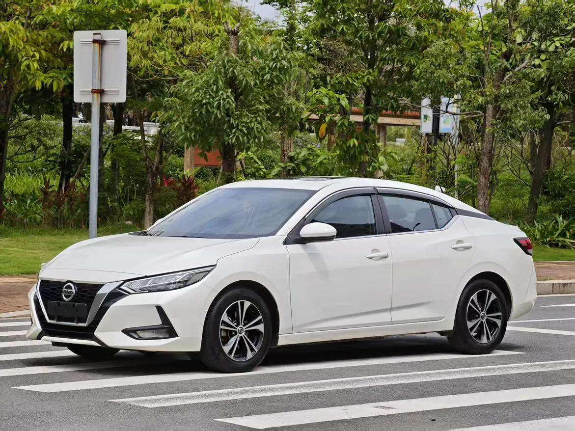 Nissan Xuan Yi 1.6L XL CVT Enjoy Edition