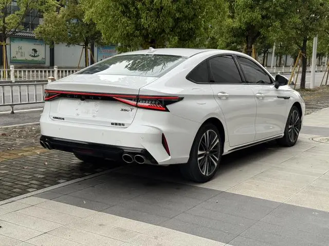 Chery Fulwin Arrizo 8 High-energy version 2.0T DCT royal