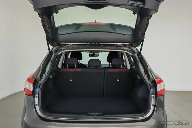 Nissan Qashqai 2.0L CVT Elite Edition