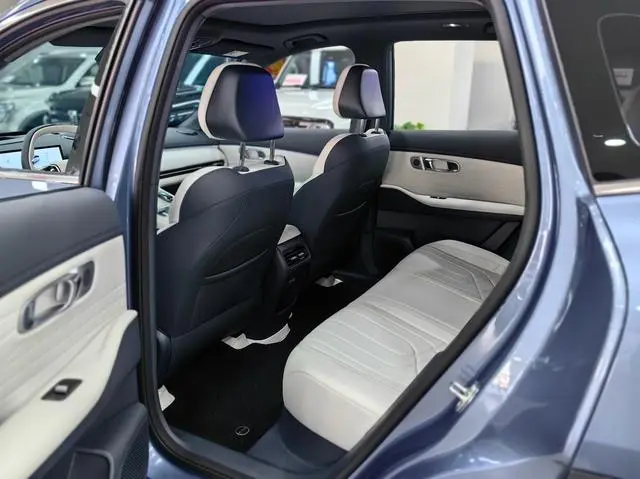 Geely Galaxy Galaxy Starship 7 EM-i 120KM Pilot Version