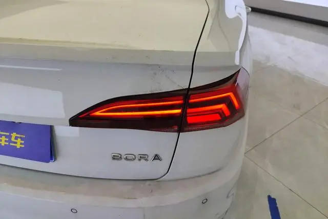 Volkswagen Bora 1.5L Automatic Elite Intelligent Version