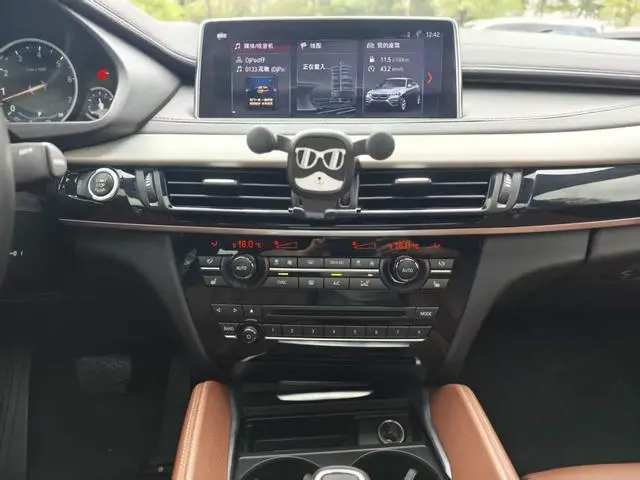 BMW BMW X6 xDrive35i M sports suit