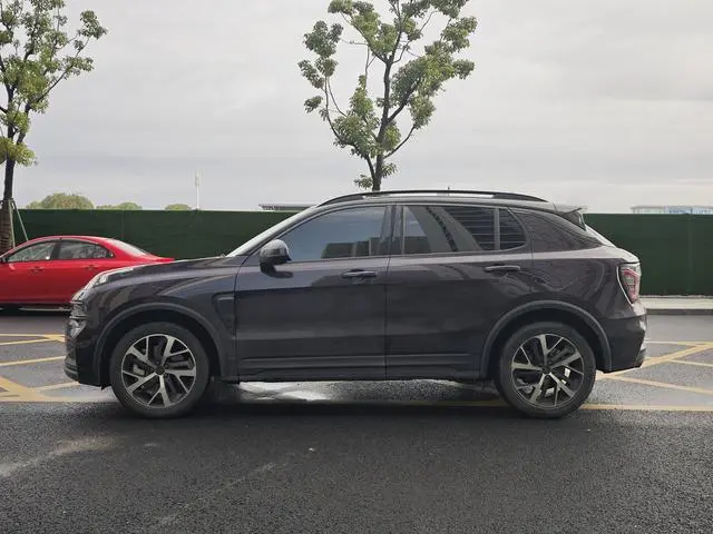 LYNK & CO Lynk &Co. 01 EM-P 1.5TD PHEV Halo