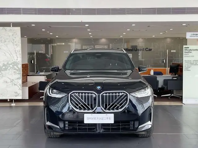 BMW BMW X3 xDrive30L leading M sports suit