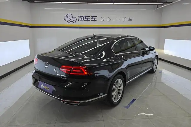 Volkswagen Magotan 330TSI DSG Luxury Country VI