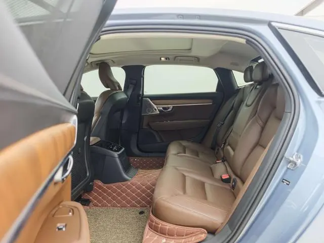 Volvo Volvo S90 PHEV T8 E-drive hybrid Zhiya Edition Country V