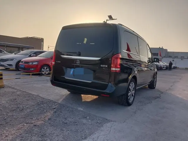 Mercedes-Benz Mercedes-Benz V-class V 260 Pilot Version Country V