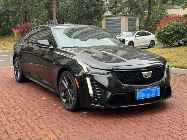 Cadillac Cadillac CT5 28T platinum sporty