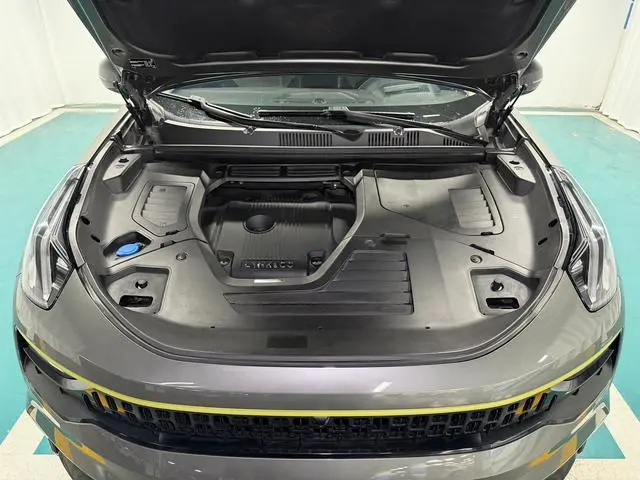 LYNK & CO Lynk 05 2.0TD two-wheel drive Halo