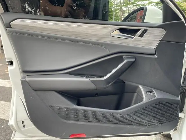 Volkswagen Sagitar 200TSI DSG Beyond Edition