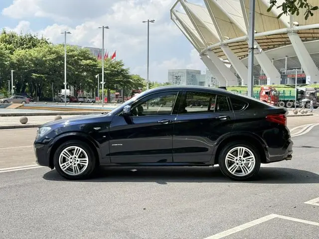 BMW BMW X4 xDrive20i M sporty