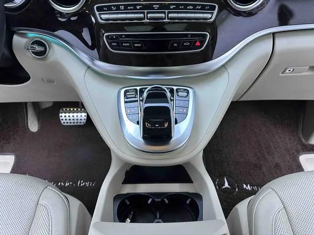 Mercedes-Benz Mercedes-Benz V-class V 260 Premium Edition
