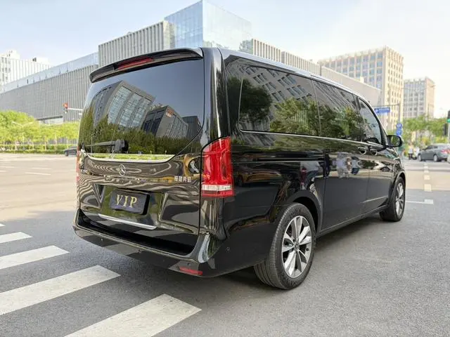 Mercedes-Benz Mercedes-Benz V-class V 260 Pilot Edition
