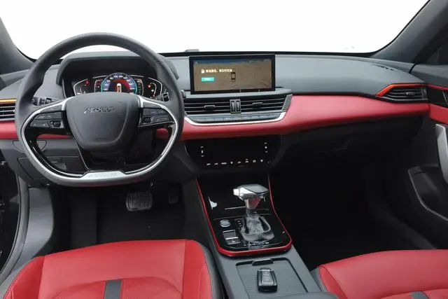 Dongfeng Fengshen Yi Hyun 230T Automatic Shadow Chasing Knight Edition