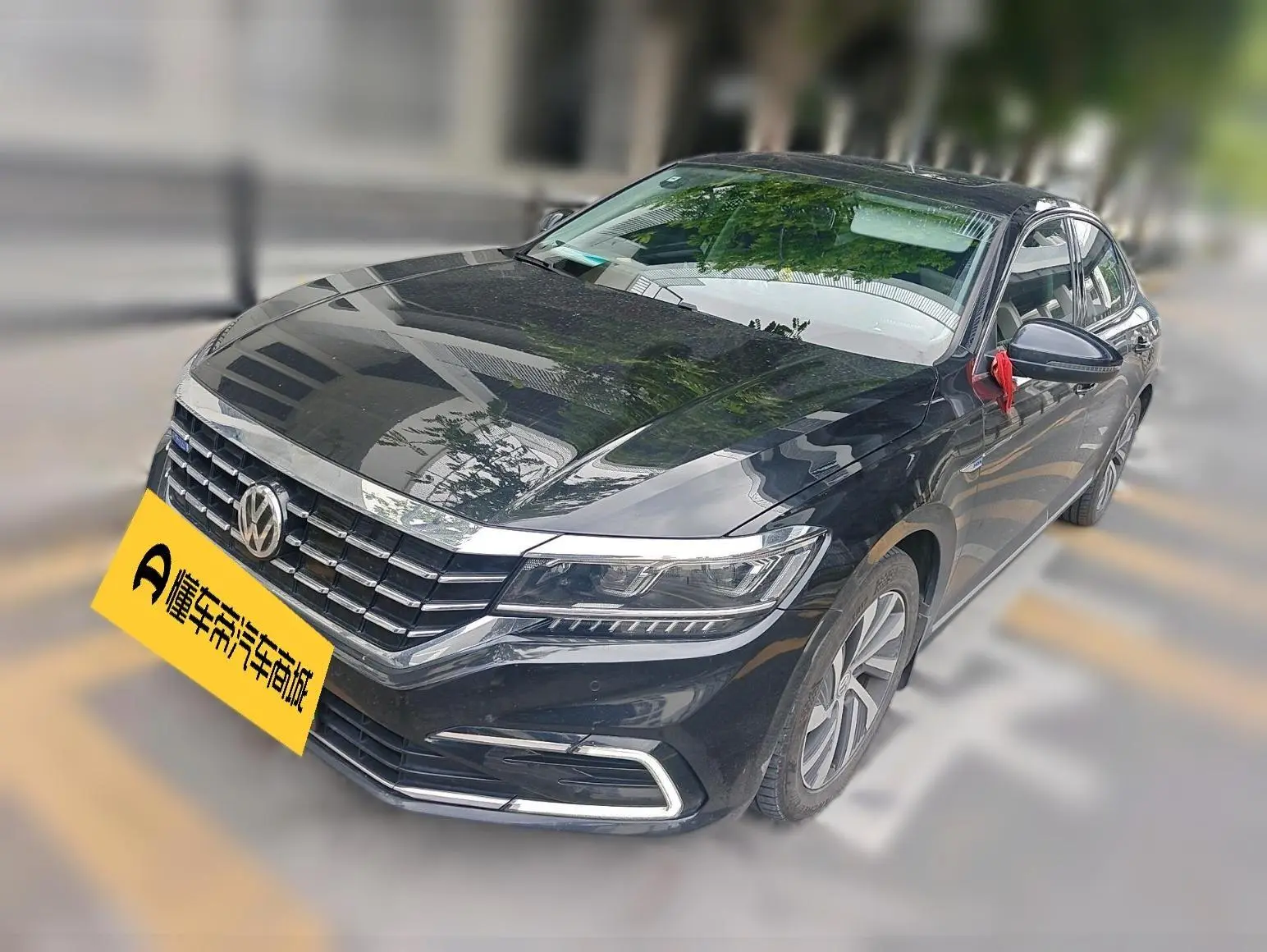 Volkswagen Passat PHEV 430PHEV Hybrid Deluxe Edition