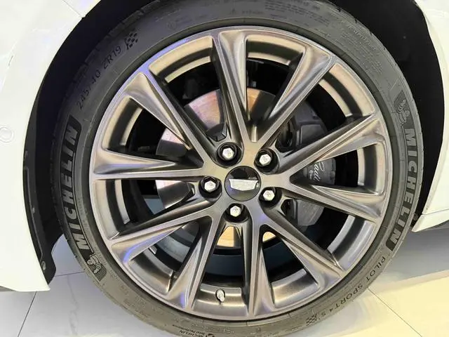 Cadillac Cadillac CT5 28T platinum sporty