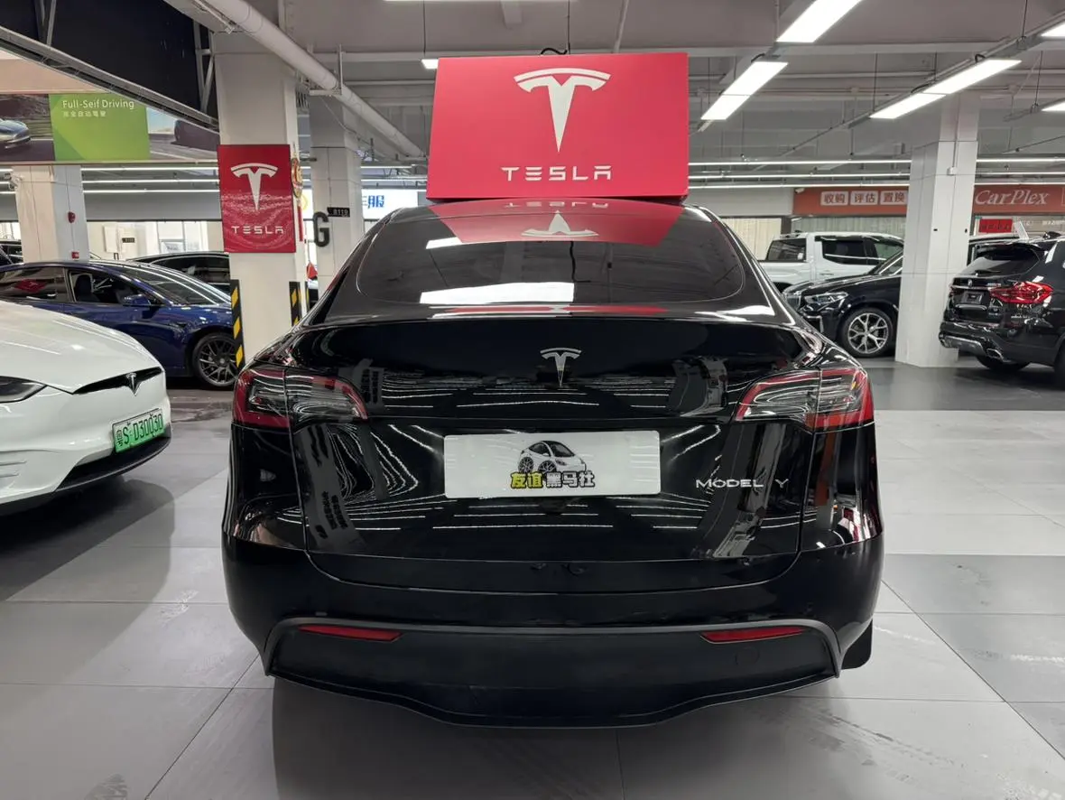 Tesla Model Y Standard battery life, rear-wheel drive version