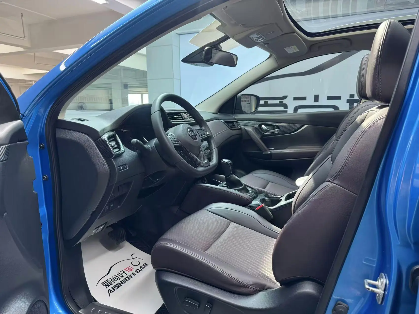 Nissan Qashqai 2.0L CVT Deluxe Edition