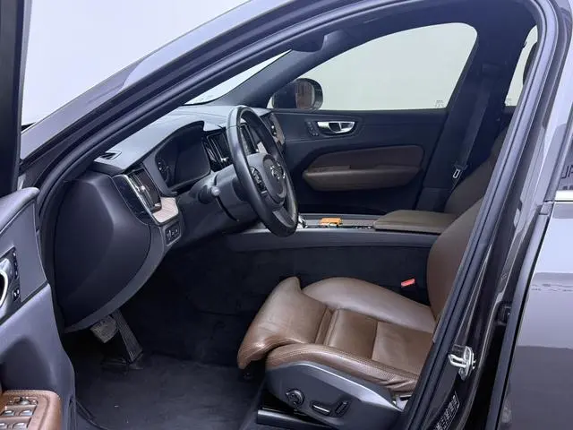 Volvo Volvo XC60 PHEV T8 four-wheel drive Zhiyuan Deluxe Edition