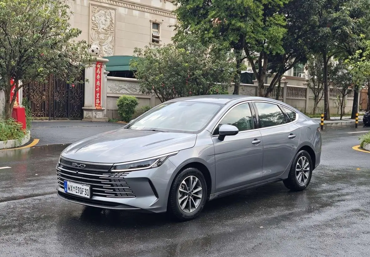 BYD Destroyer 05 Honor Edition DM-i 55KM Luxury