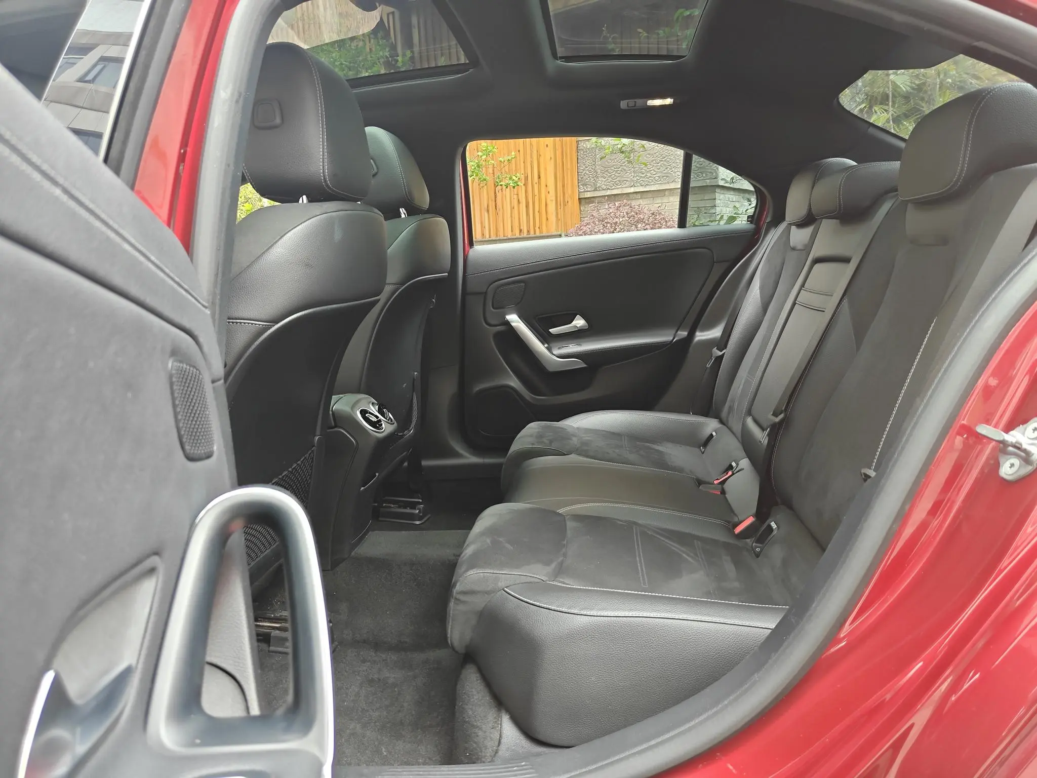 Mercedes-Benz Mercedes-Benz A-class A 200 L sports sedan
