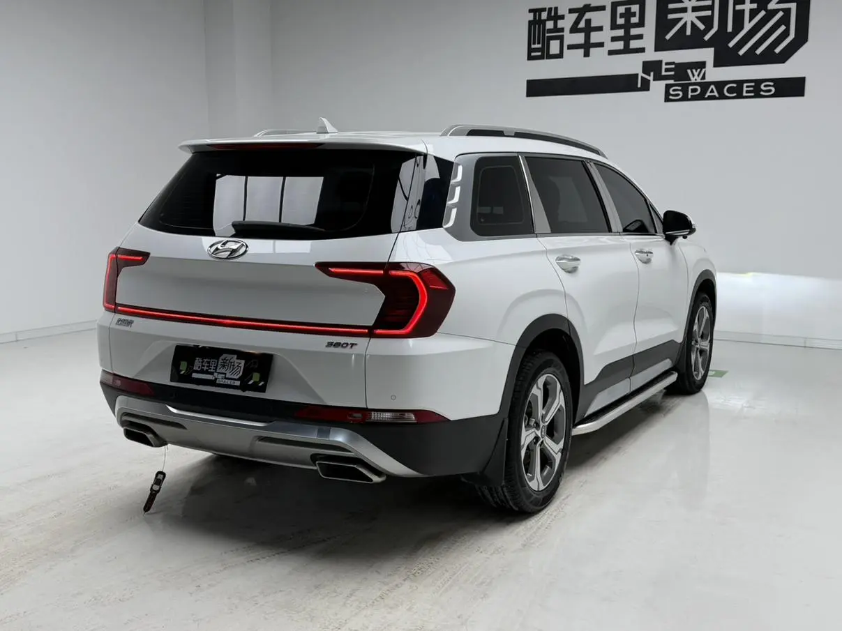 Hyundai Shengda 380 TGDi GLS automatic two-wheel drive deluxe Edition