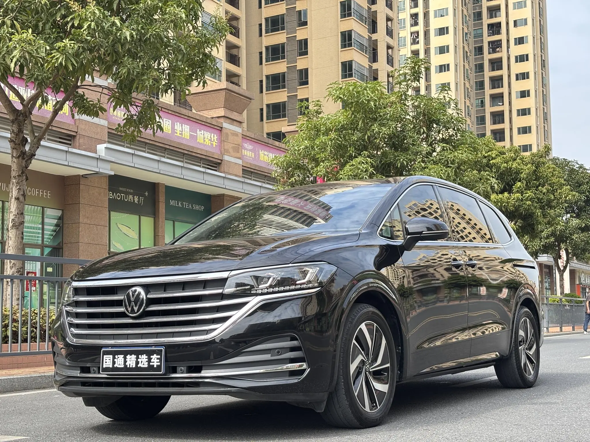 Volkswagen Weiran 330TSI Deluxe Edition