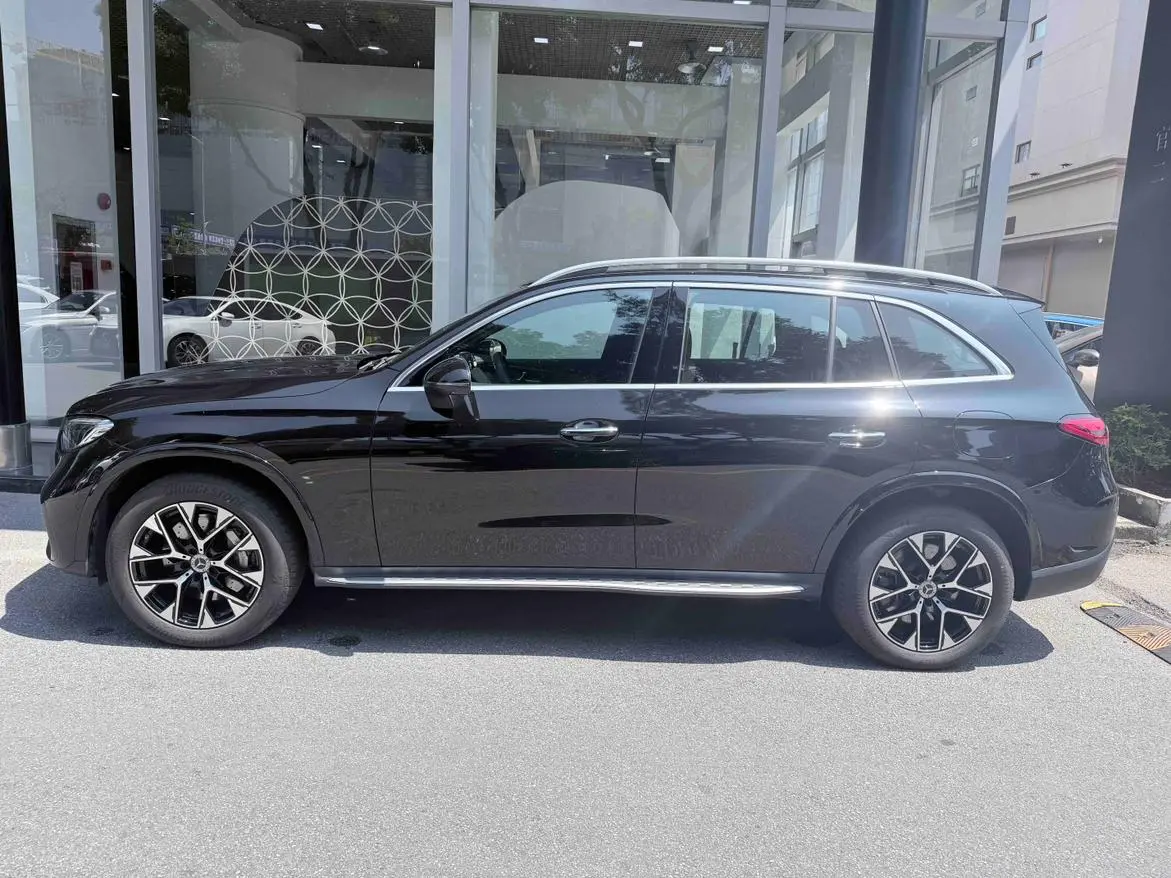 Mercedes-Benz Mercedes-Benz GLC PHEV GLC 350 e L 4MATIC Collector's Edition