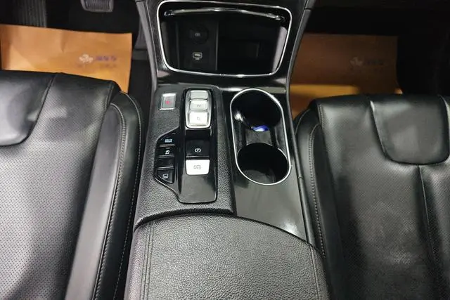 Hyundai Shengda 380 TGDi GLS automatic two-wheel drive deluxe edition Country VI