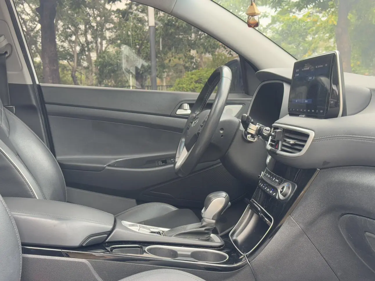 Hyundai Tucson 280TGDi dual-clutch two-wheel drive Zhilian version Country VI