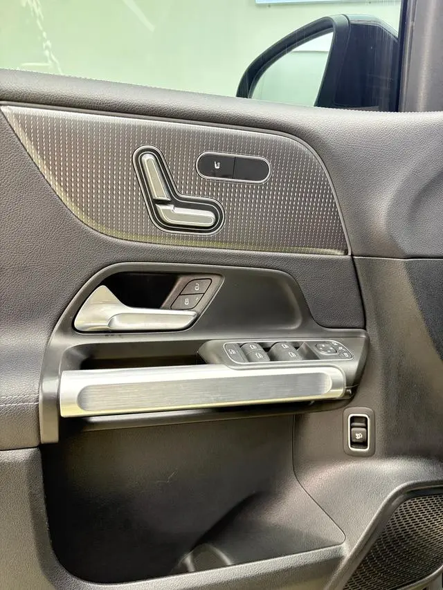 Mercedes-Benz Mercedes-Benz GLB GLB 200 fashion type