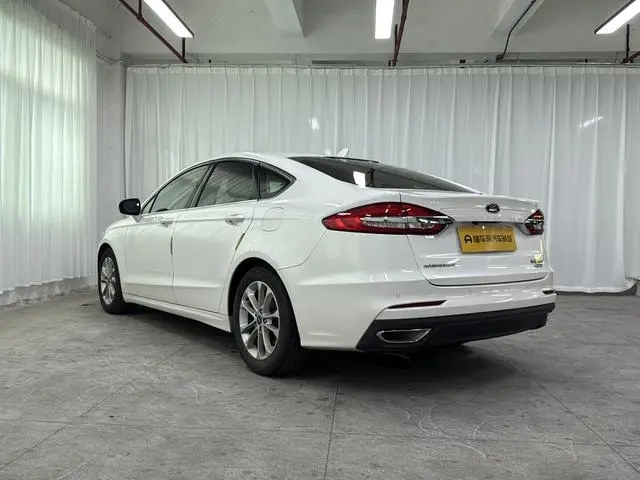 Ford Mondeo EcoBoost 180 Intelligent Control Fashion Type country VI