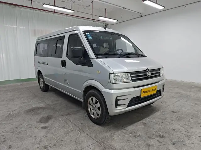 Dongfeng Xiaokang Dongfeng Xiaokang C56 1.5L luxury I DK15C