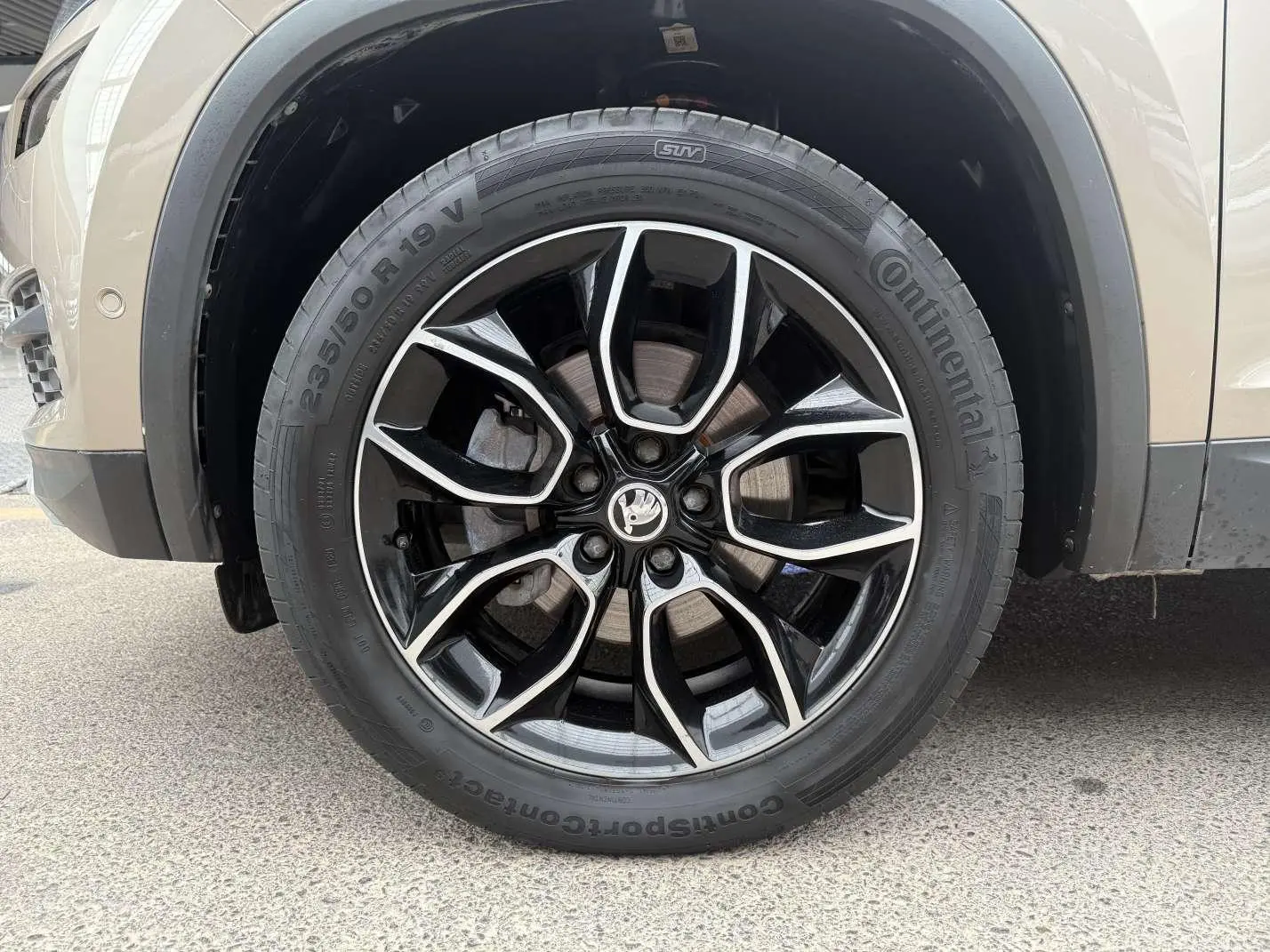 Skoda Kodiak ZI330 7-seater two-wheel drive luxury Premium edition