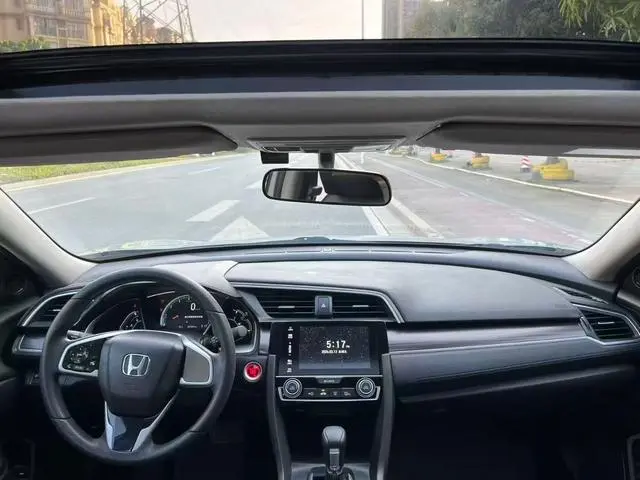 Honda Civic 220TURBO CVT Dynamic Version Country VI
