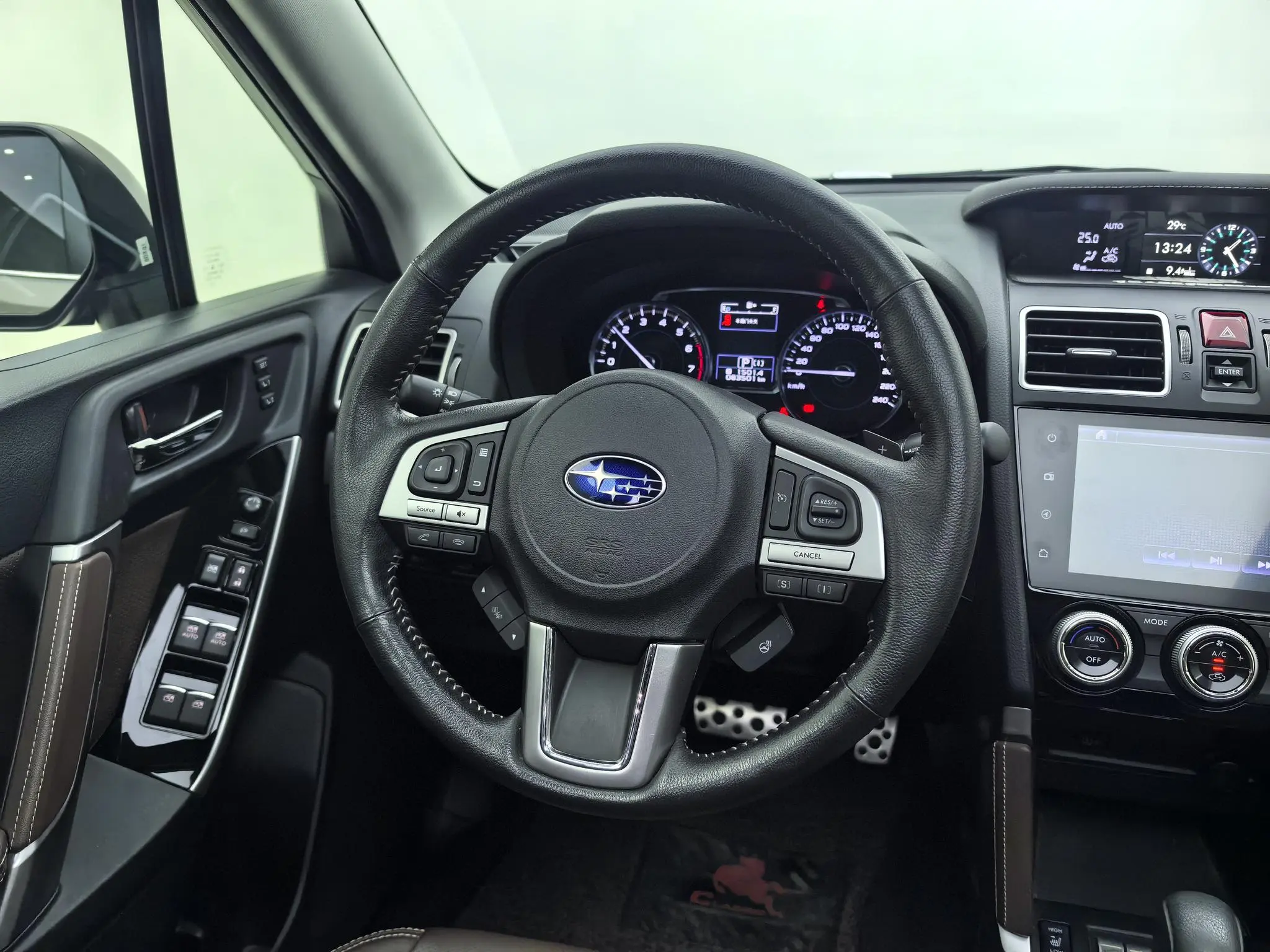Subaru FORESTER Forester 2.5i Premium Navigation Version