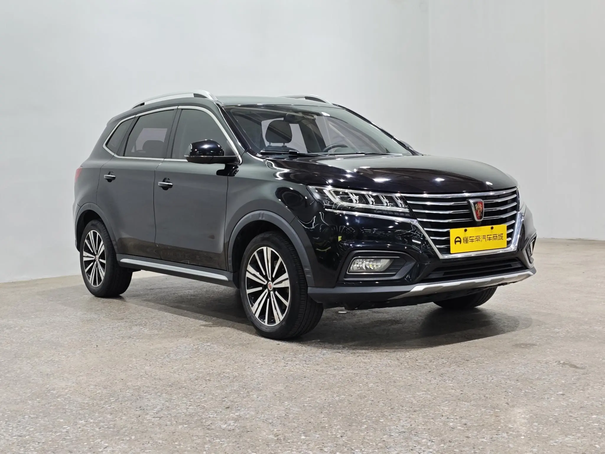 Roewe Roewe RX5 20T two-wheel drive automatic transmission smart networking Platinum edition