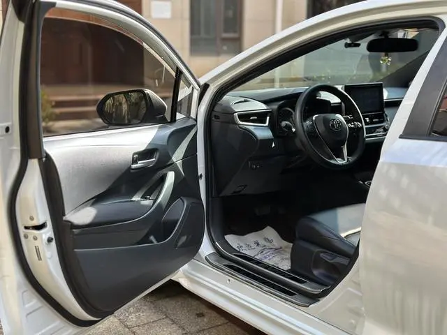 TOYOTA Lei Ling 185T CVT Deluxe Edition
