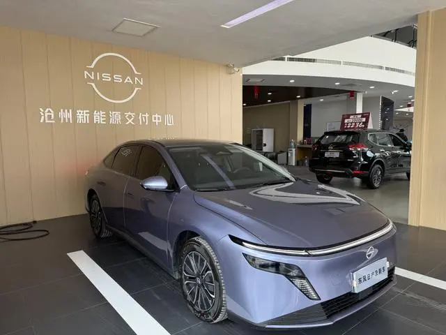 Nissan Nissan N6 180 Max