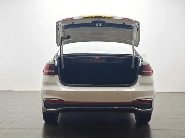 Volkswagen Lavida 300TSI DSG Manyi Edition