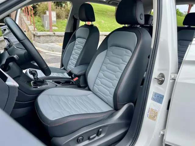 Volkswagen Tiguan X 330TSI Premium Edition