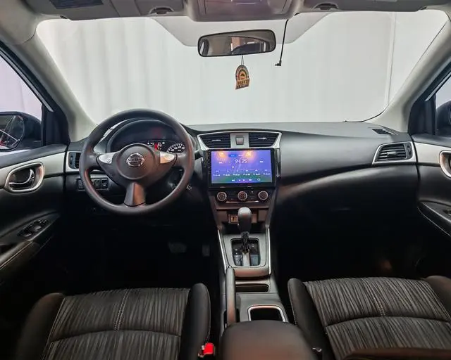 Nissan Xuan Yi Classic 1.6 XE CVT Comfort Edition