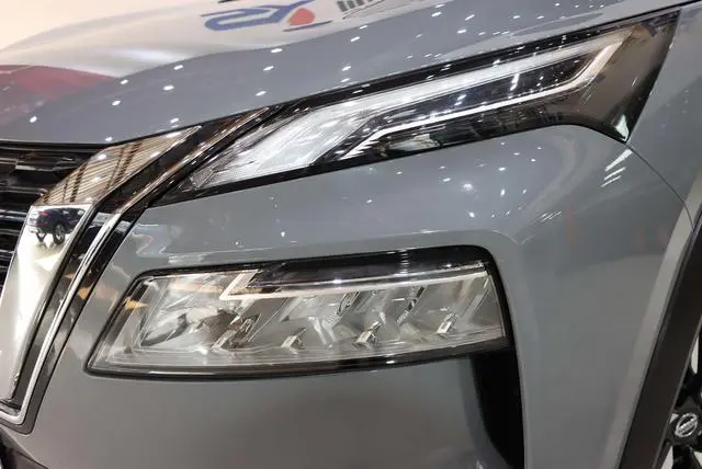 Nissan Qijun VC-Turbo 300 CVT 4WD Extreme Edition